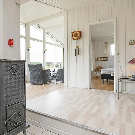 5 Person In 瓦伊厄斯斯特兰德