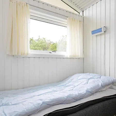 5 Person In Holiday home *