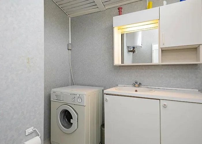 Semesterbostad 5 Person In *